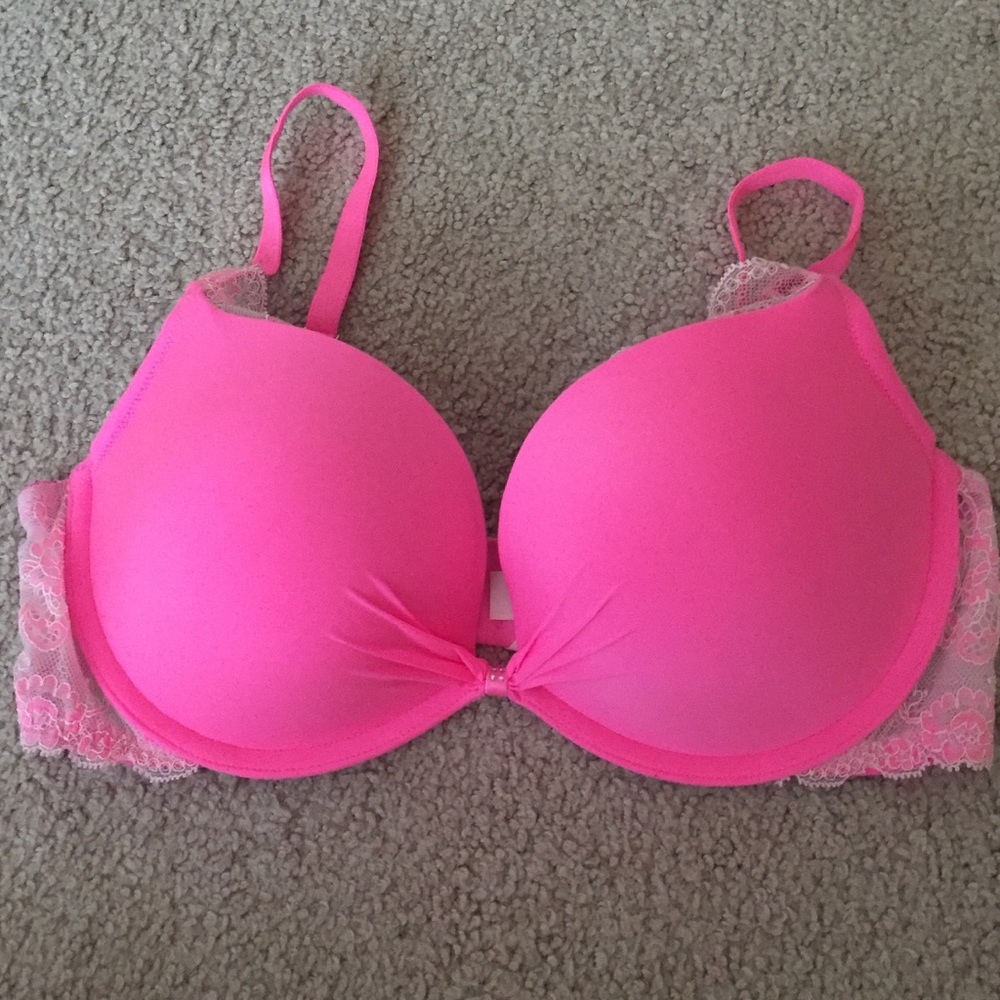 34D Hot Pink and Lace Victoria's Secret Plunge Bra